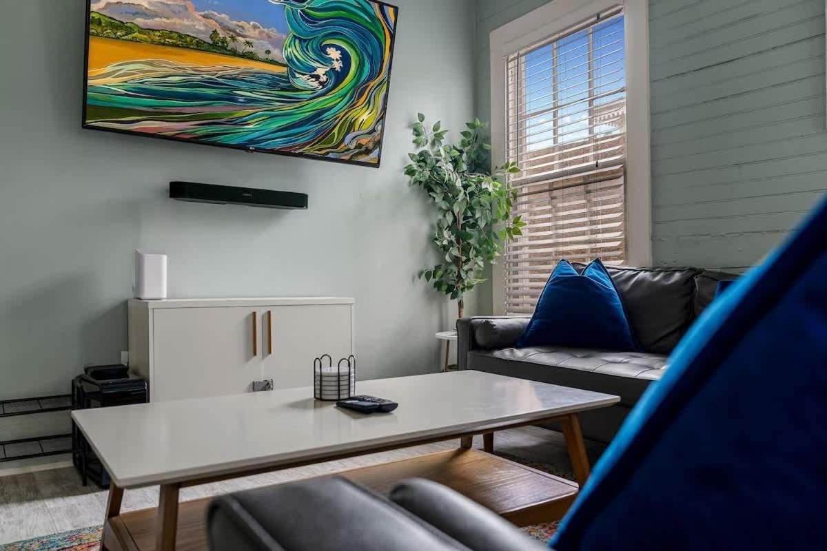 Hot Tubs - Dt Duplex - Two Blocks Off Forsyth Park *
