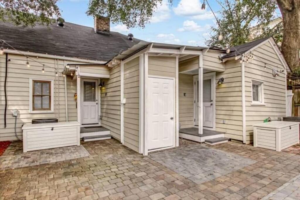 Hot Tubs - Dt Duplex - Two Blocks Off Forsyth Park Holiday home Savannah