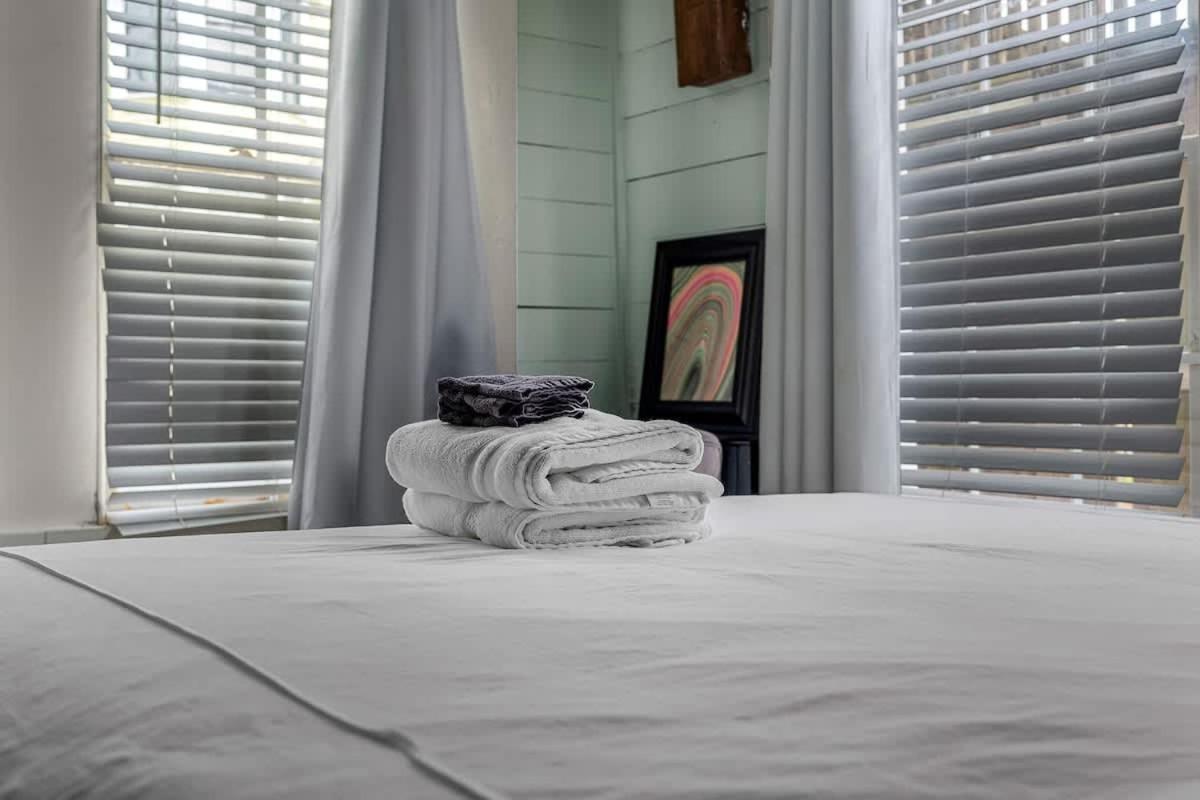 Holiday home Hot Tubs - Dt Duplex - Two Blocks Off Forsyth Park *