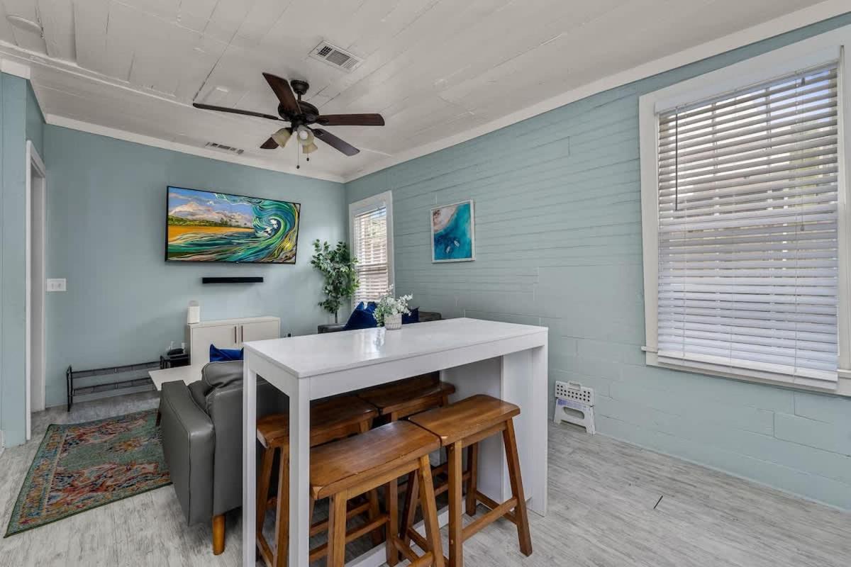 Hot Tubs - Dt Duplex - Two Blocks Off Forsyth Park Holiday home Savannah