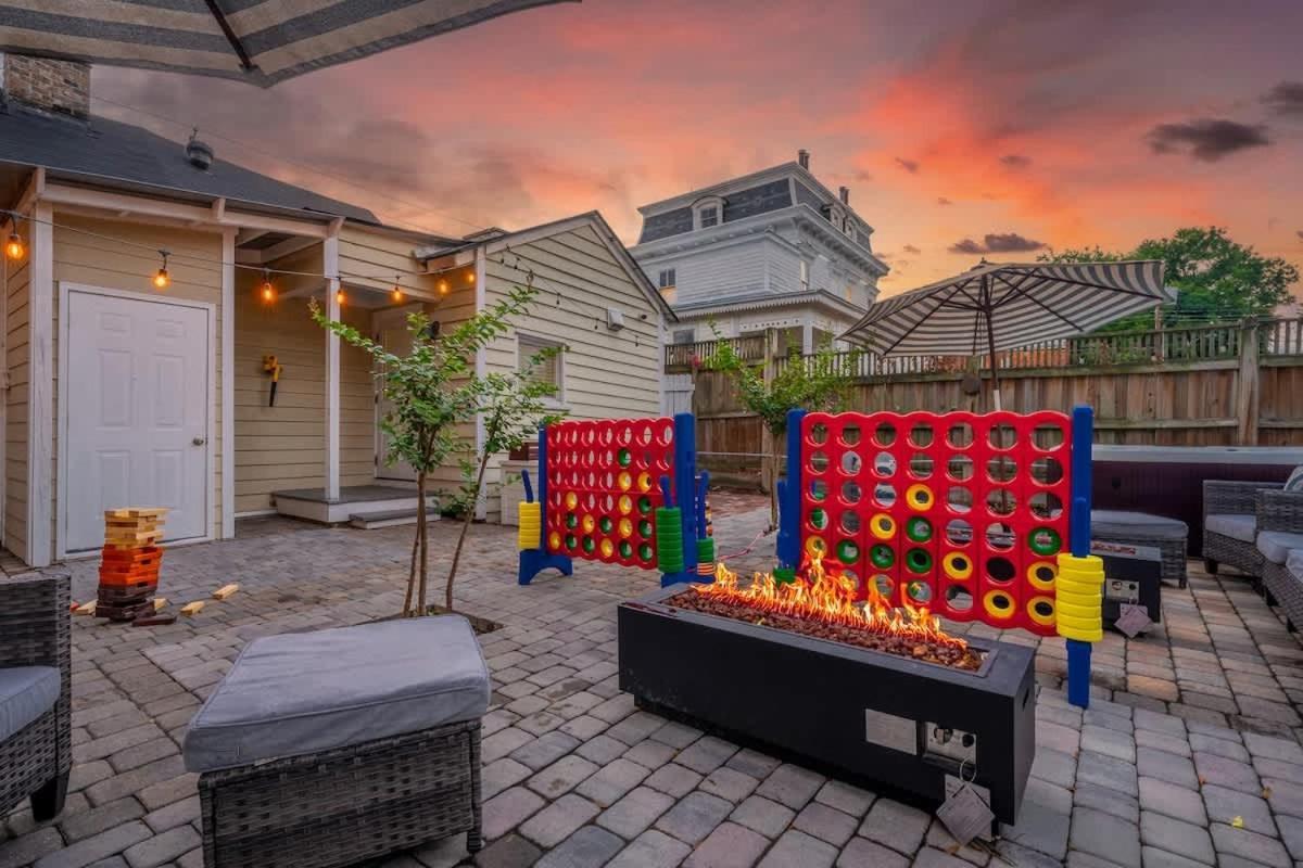 Hot Tubs - Dt Duplex - Two Blocks Off Forsyth Park Holiday home